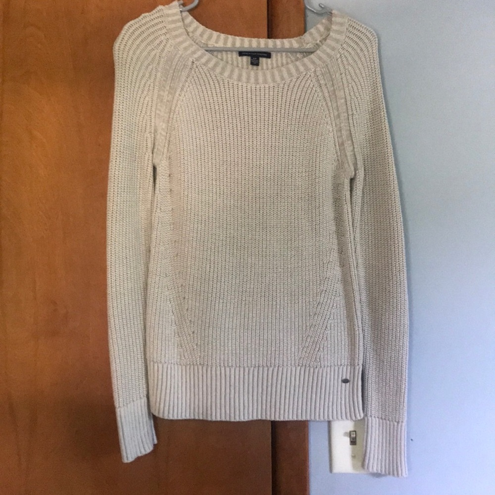 Beige/Cream American Eagle sweater. Worn twice!